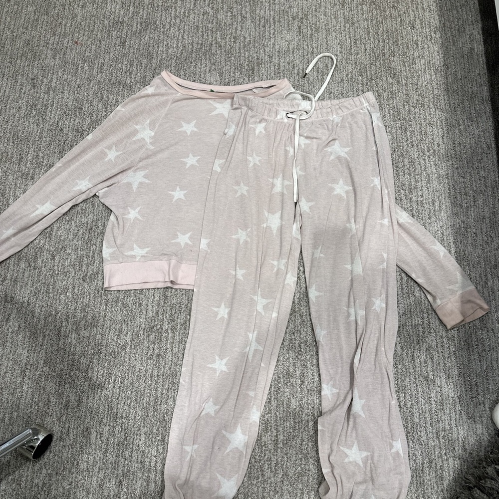 pink with white stars pj set
